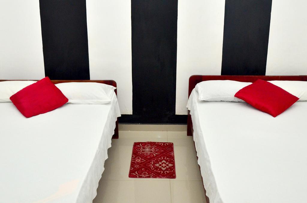 Dyke Rest Hotel Тринкомале Екстериор снимка