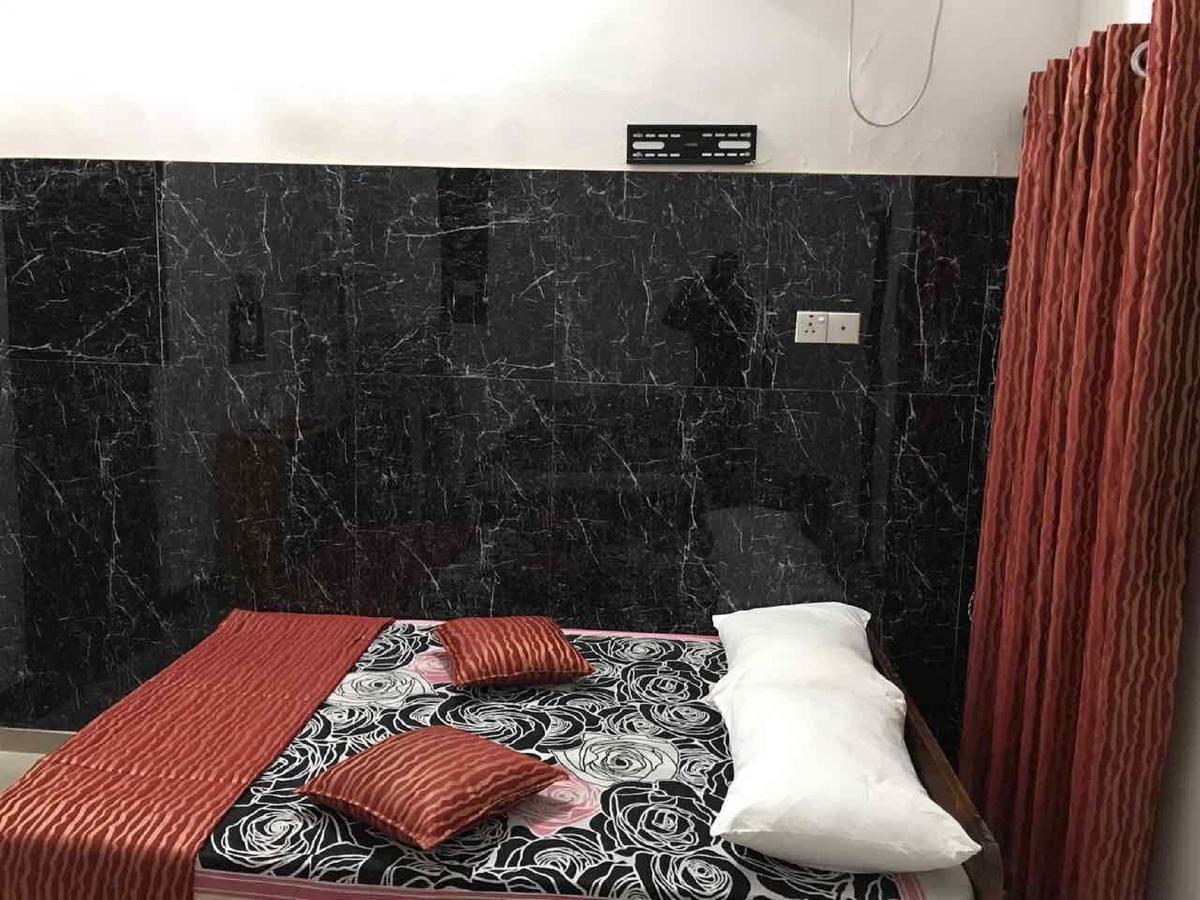 Dyke Rest Hotel Тринкомале Екстериор снимка