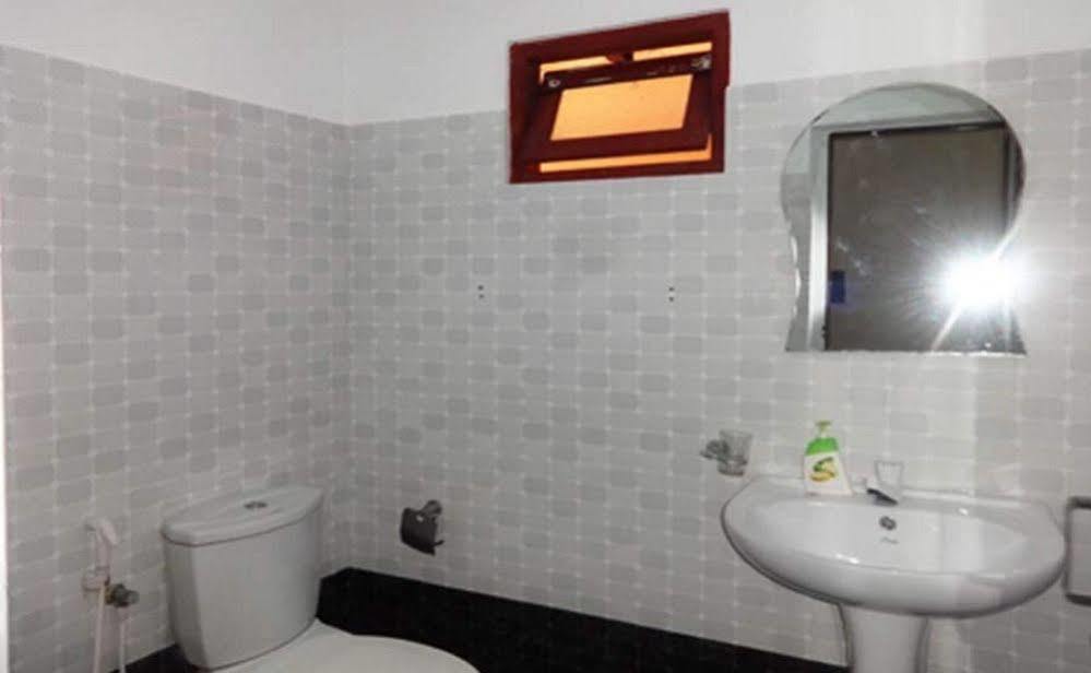 Dyke Rest Hotel Тринкомале Екстериор снимка